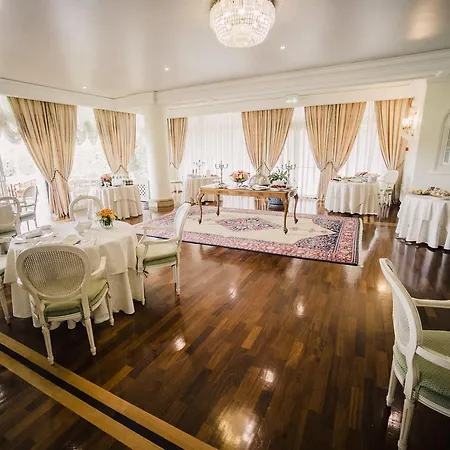 韦西利亚高尔夫度假酒店 度假村 马尔米堡