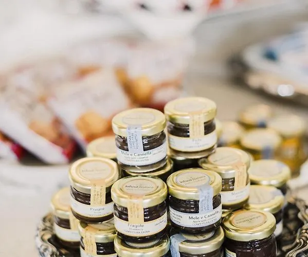 韦西利亚高尔夫度假酒店 度假村 马尔米堡