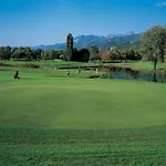 Versilia Golf منتجع