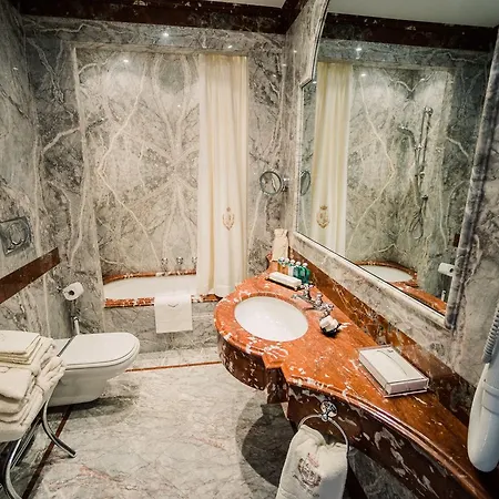 Versilia Golf Resort 4*