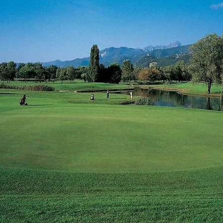 Versilia Golf אתר נופש